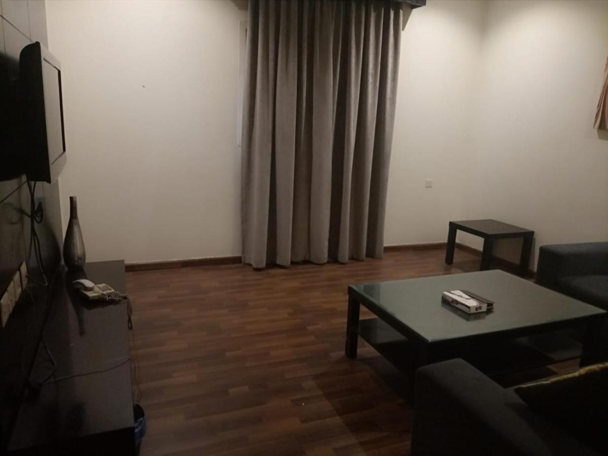 Manzel Aram 105-By Alazmi- Hotel Рияд Екстериор снимка