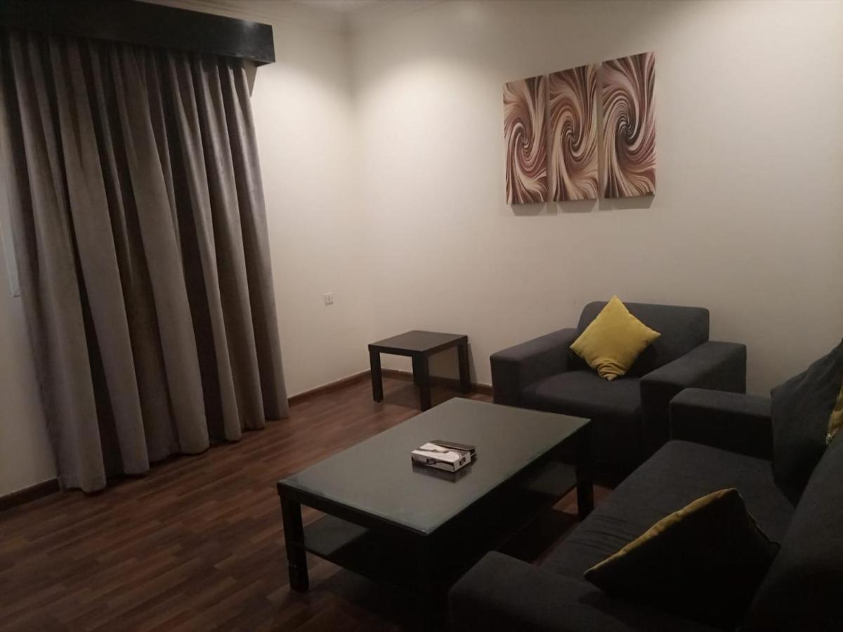 Manzel Aram 105-By Alazmi- Hotel Рияд Екстериор снимка
